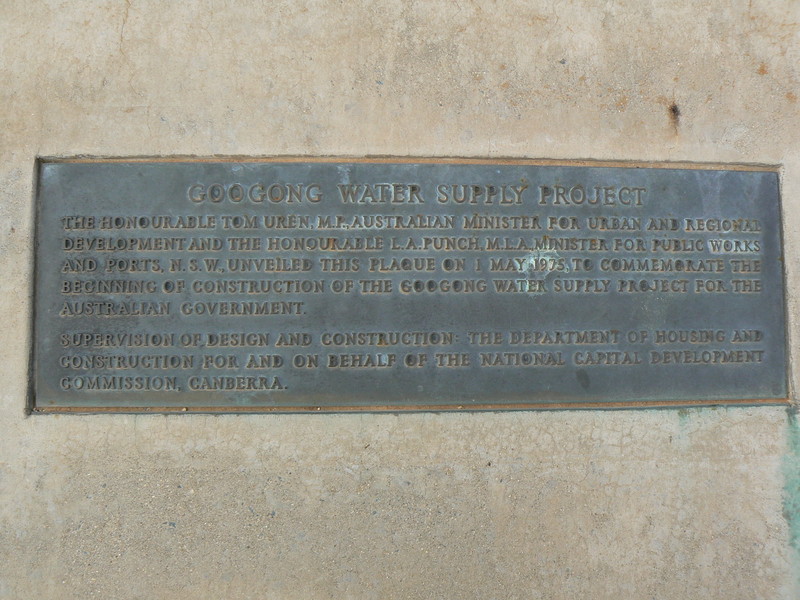 A plaque commemorating the start of construction of Googong Dam in 1975